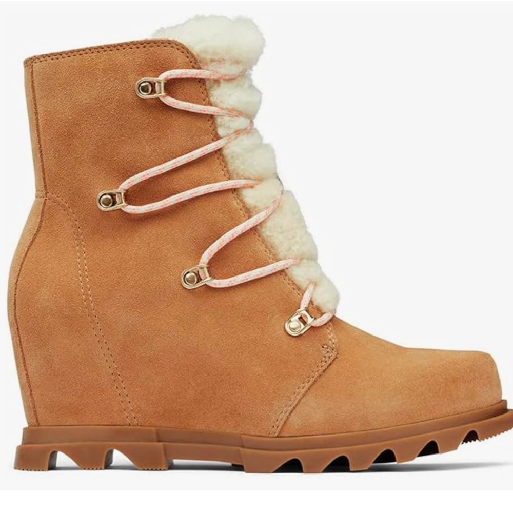 NWT Sorel Joan of Artic lll Wedge Women’s Boots